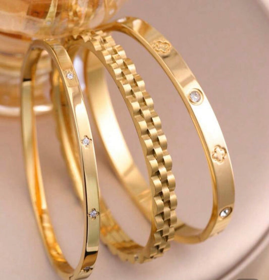 Clover🍀 design 3 piece bracelet set