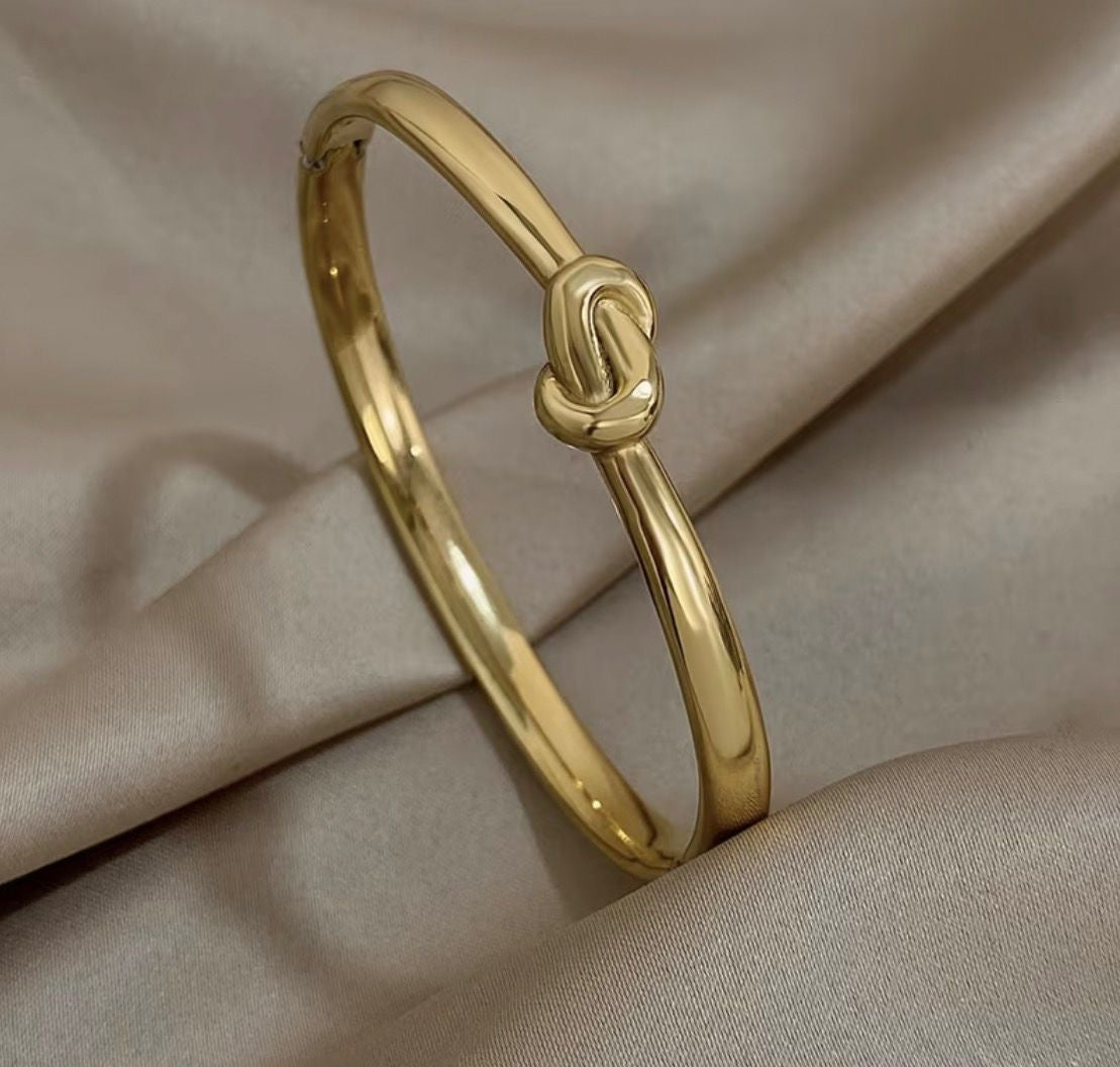 Minimalist 18K Gold Plated Stainless Steel Bangle Bracelet for Women Glossy Fashion Knot Stacked Bracelets Waterproof Jewelry
